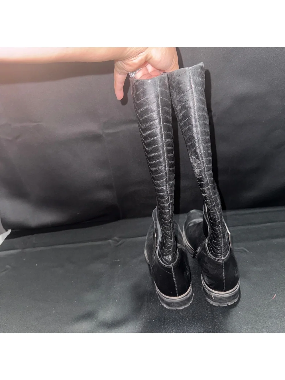 Aldo these knee
